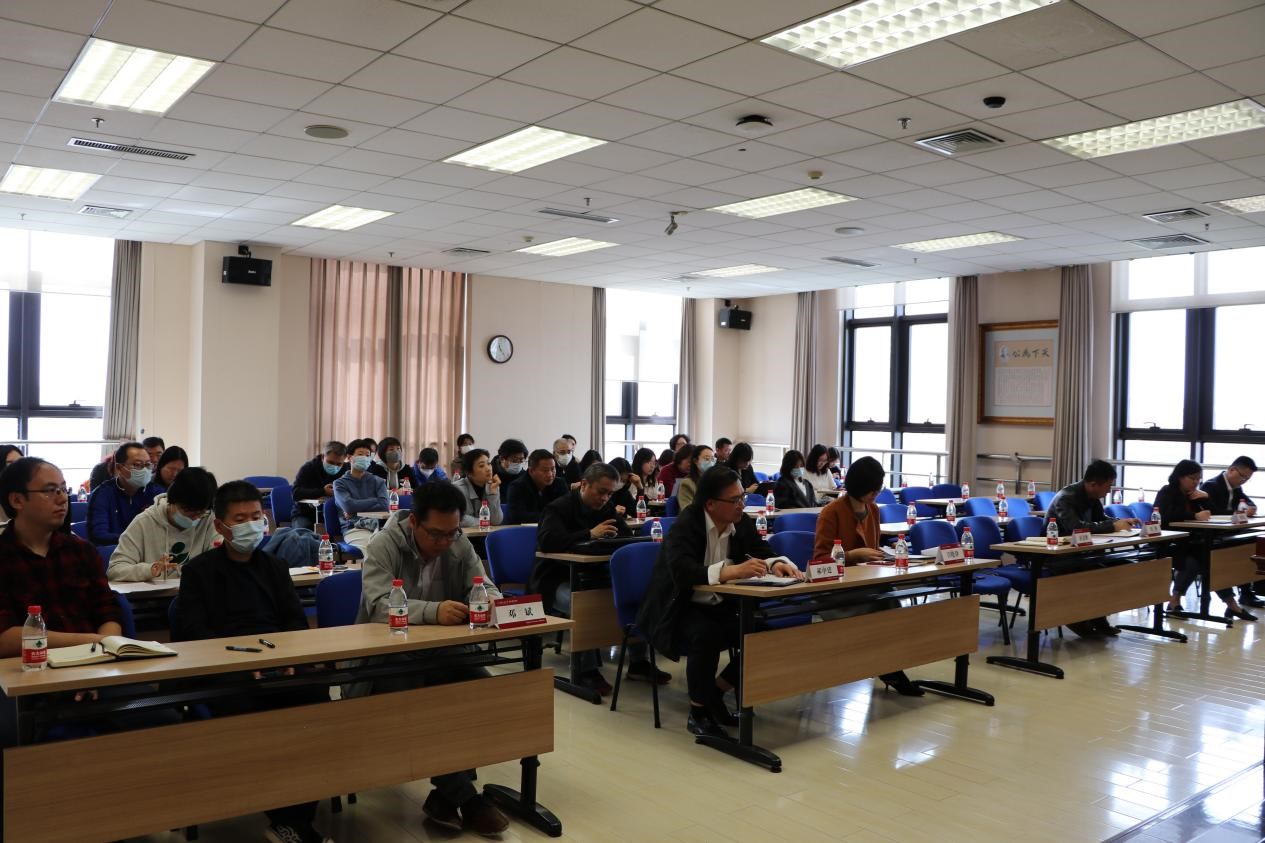 日本av中文字幕
召开学习贯彻习近平新时代中国特色社会主义思想主题教育传达学习暨动员部署大会 图片1.jpg