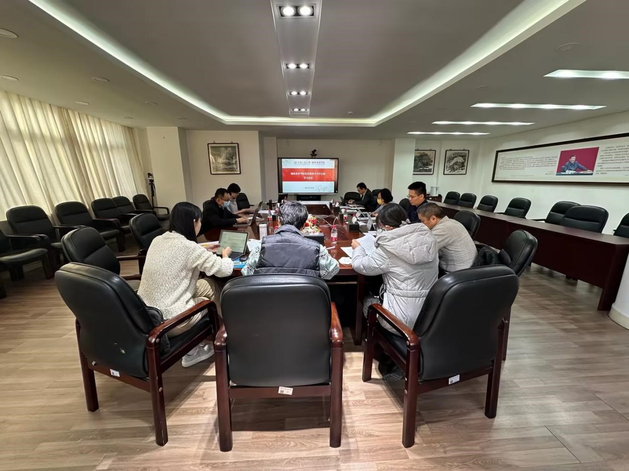 日本av中文字幕
党委传达学习北京市委常委会关于高校党的政治建设和思想政治工作部署 图片1.jpg