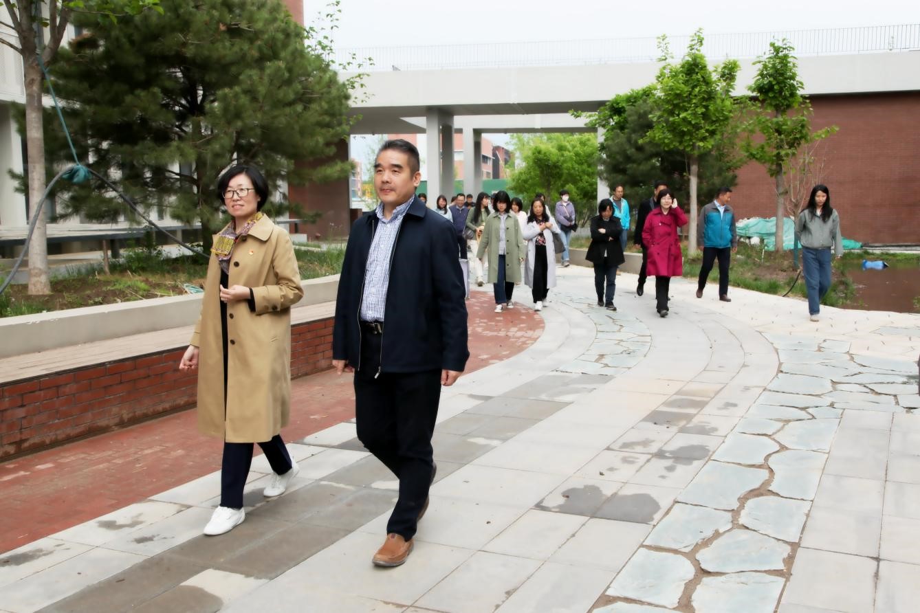 日本av中文字幕
结合实际 扎实开展党纪学习教育 图片10.jpg